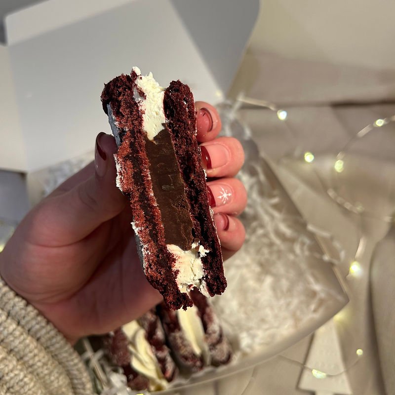 Elf Gingerbread Biscuit